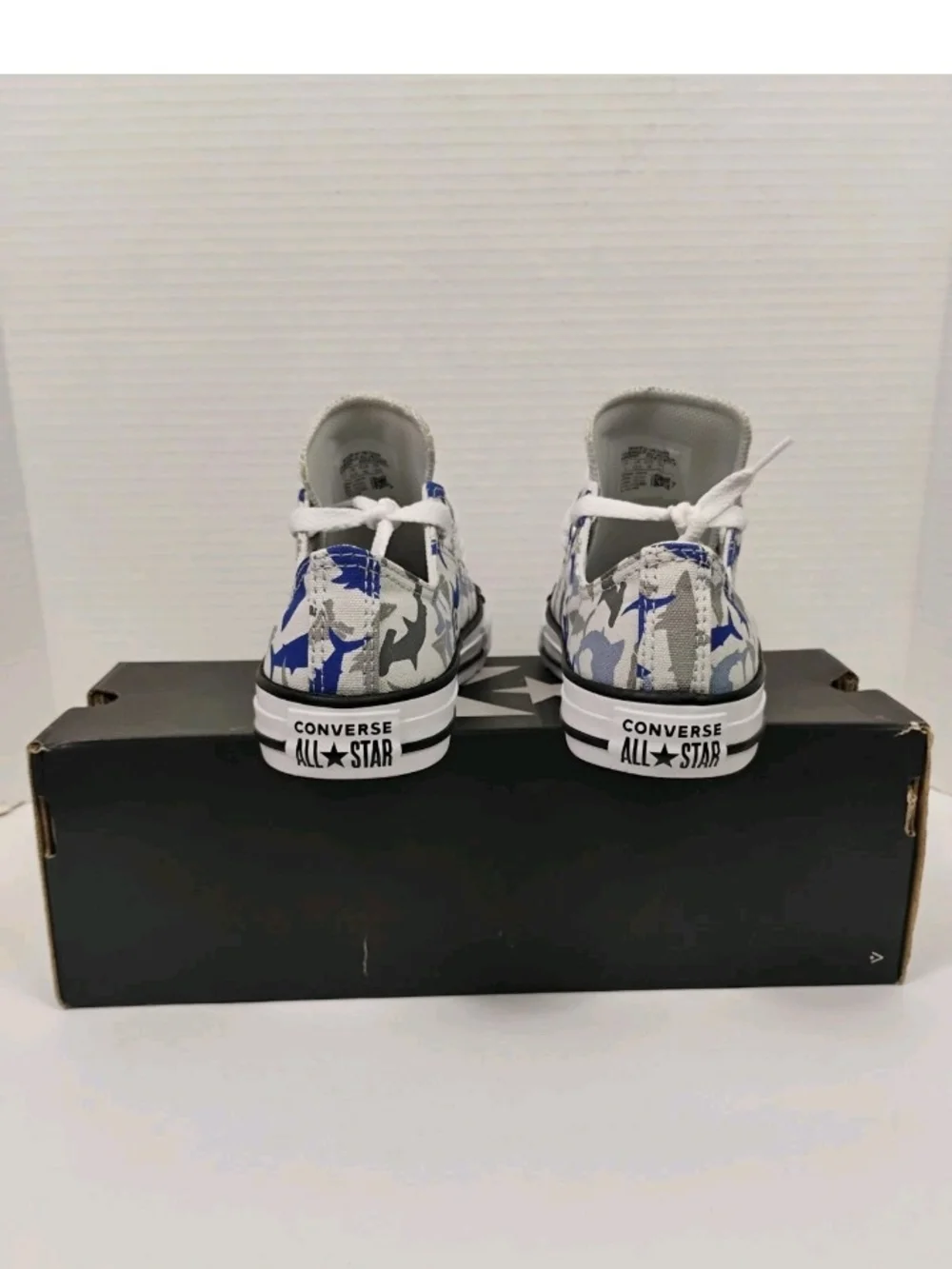 Converse Kids Low Top Shark Print Sneaker - White/Blue